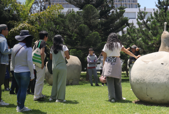 caminatas-culturales-pucp-las-esculturas-del-campus-taller-de-dibujo-creativo-31032026163756