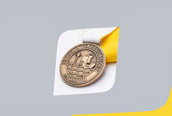 Distinción de Doctor Honoris Causa al doctor Jesús Francisco de Asís Cruz Villalón