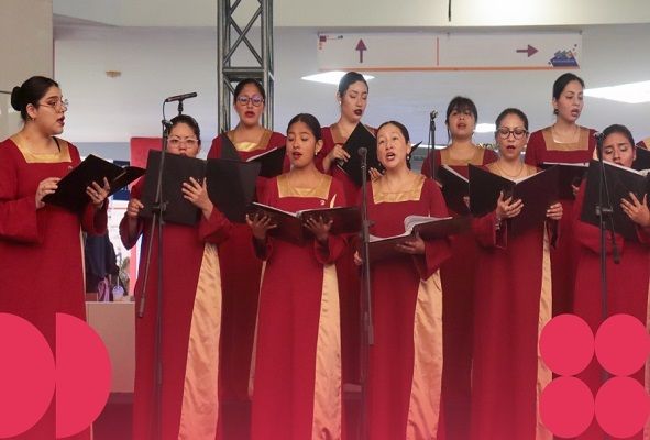 coro-femenino-pucp-recital-de-musica-latinoamericana-en-plaza-san-miguel-1